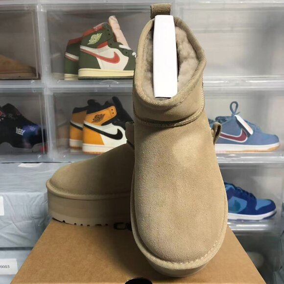 UGG women's Ultra Mini Platform - Picture 2 of 6